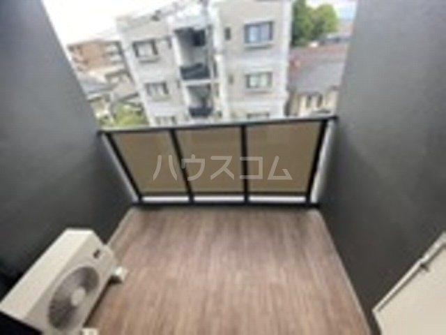 19/30 バルコニー