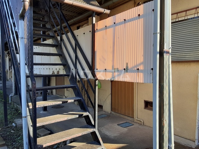 21/26 エントランス