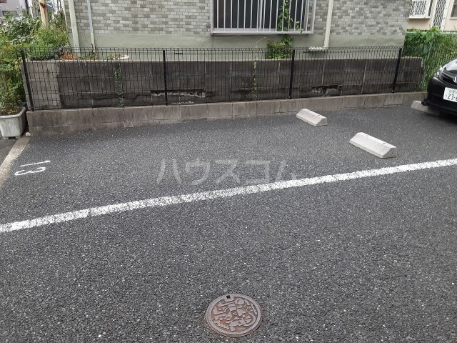25/30 駐車場