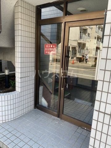 2/10 エントランス