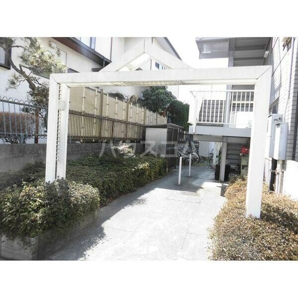 20/26 エントランス