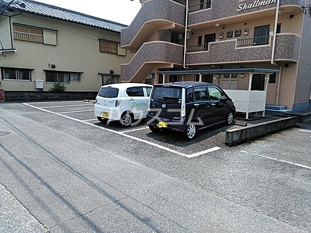 13/24 駐車場