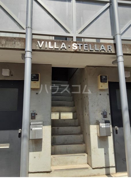 19/23 エントランス