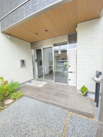 29/30 エントランス