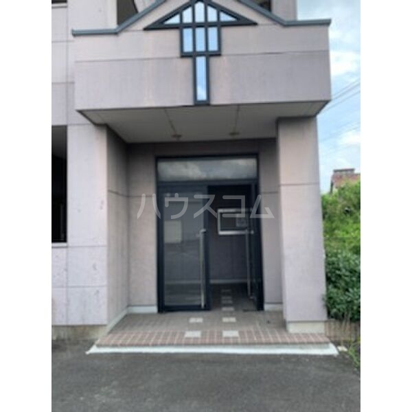 15/19 エントランス