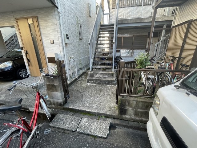 21/24 エントランス