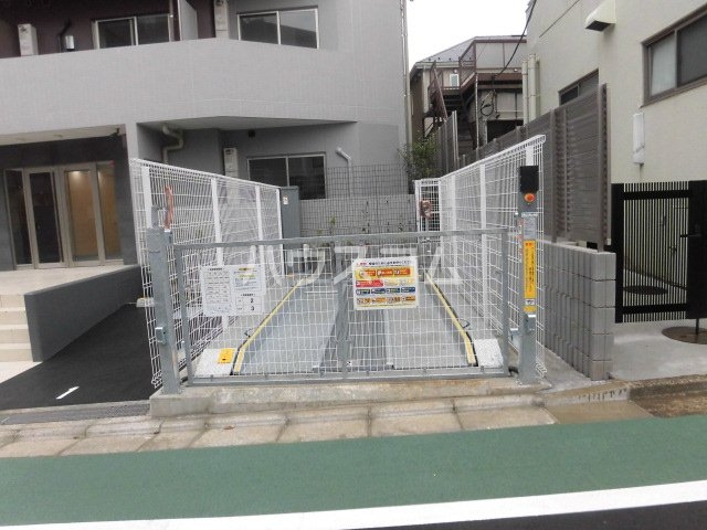 15/19 駐車場