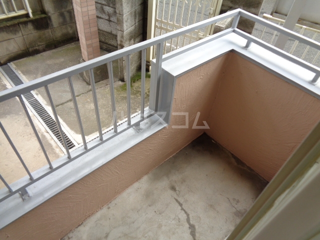 19/27 バルコニー