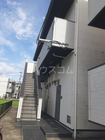 26/29 エントランス