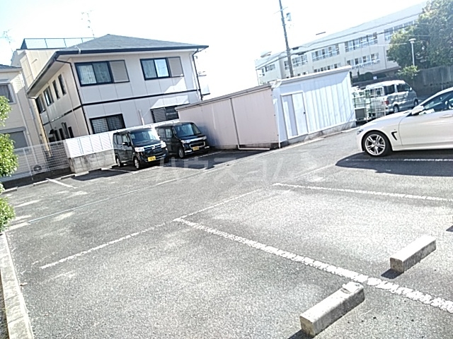22/30 駐車場