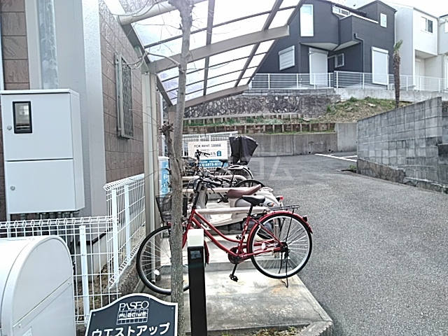 16/23 駐車場