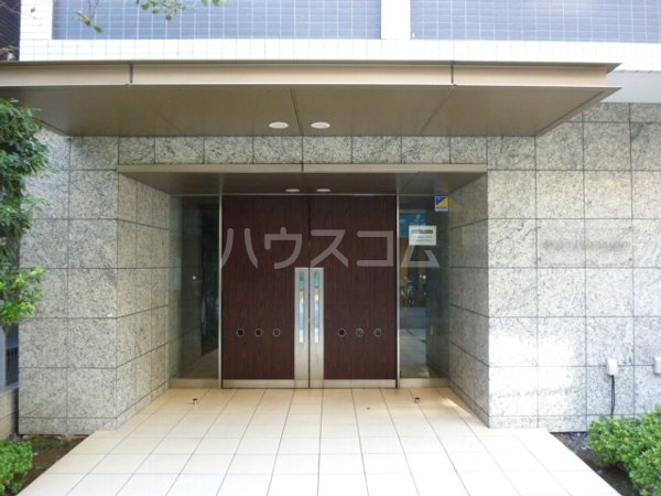 19/29 エントランス