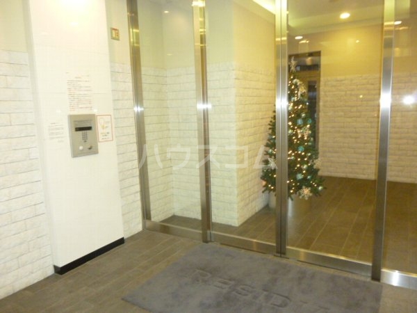 17/24 エントランス