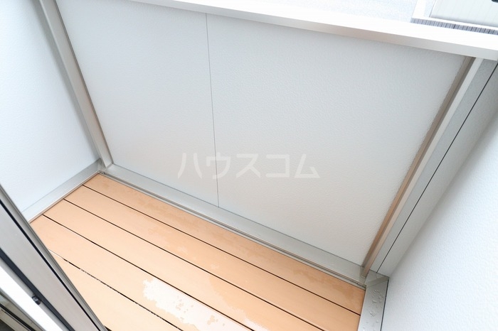 13/19 バルコニー