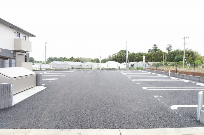 18/19 駐車場
