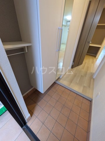 14/30 玄関
