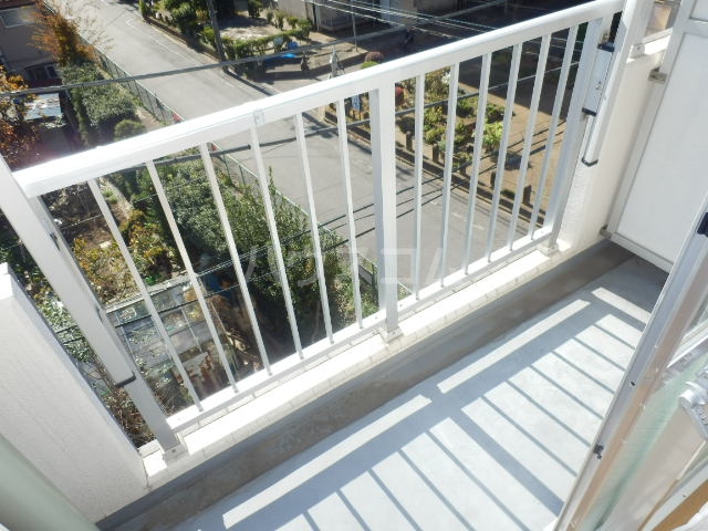 18/25 バルコニー