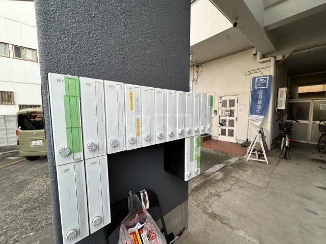 22/29 エントランス