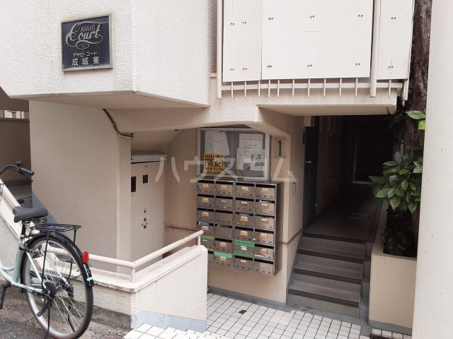 25/28 エントランス