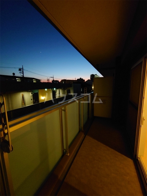 17/30 バルコニー