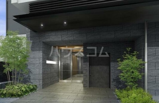 15/18 エントランス