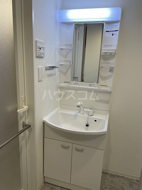 13/30 洗面