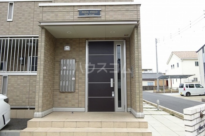 18/29 エントランス