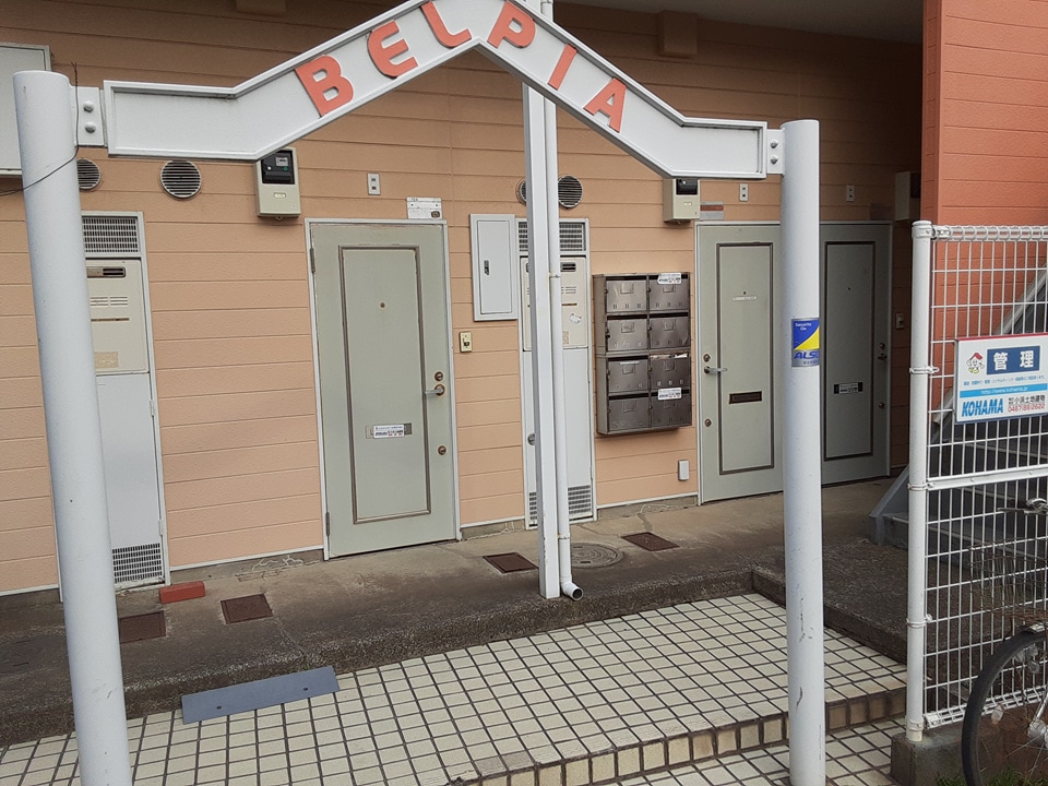 18/21 エントランス