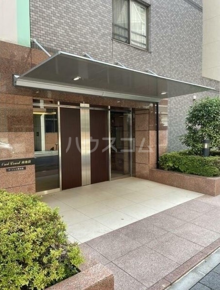 21/26 エントランス