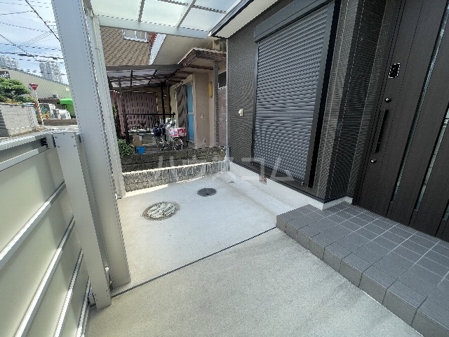 17/17 駐車場