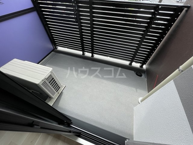 20/30 バルコニー