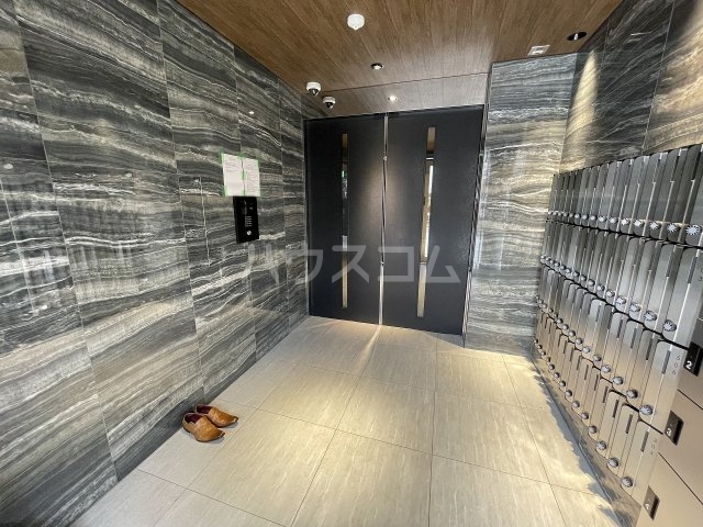 2/5 エントランス