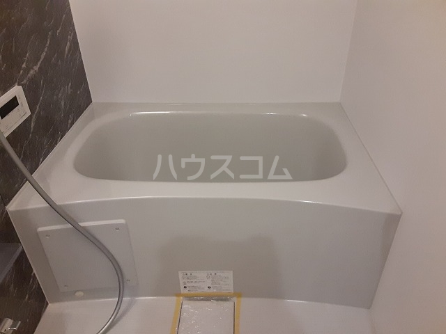 14/30 浴室