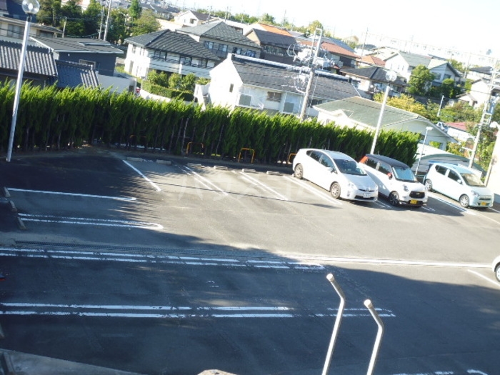 18/20 駐車場