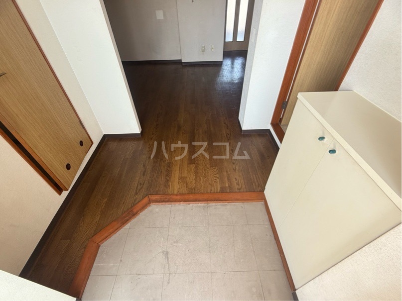13/30 玄関