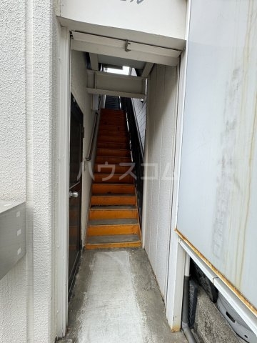 3/4 エントランス