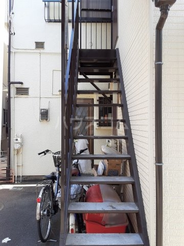 29/30 エントランス