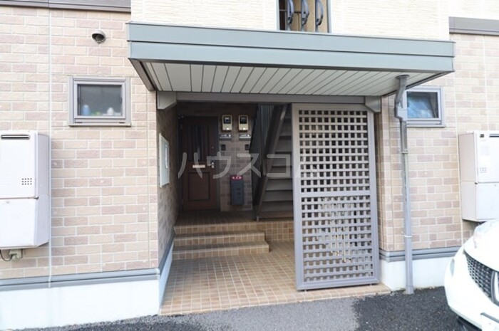 18/21 エントランス