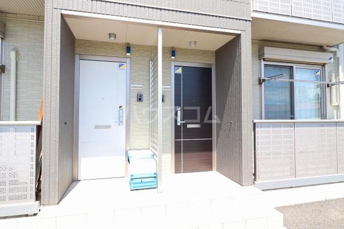 2/5 エントランス