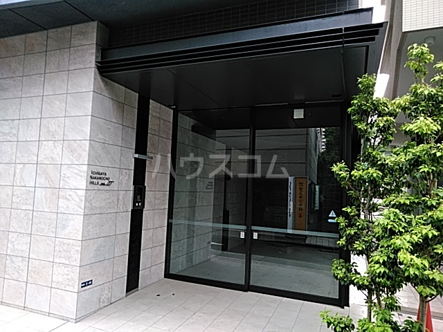 22/24 エントランス