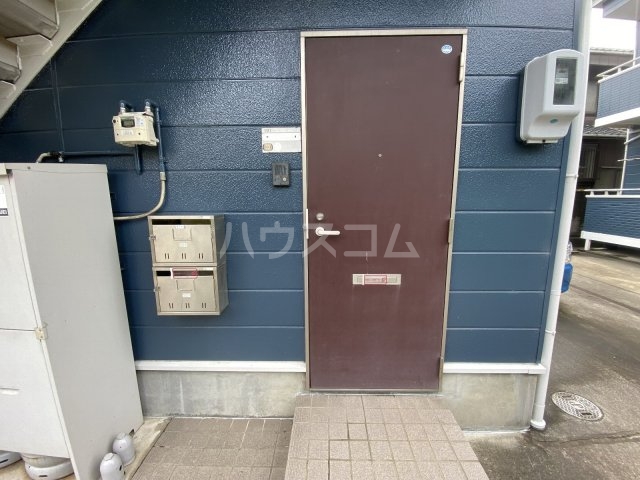 25/30 エントランス