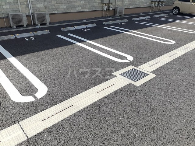15/25 駐車場