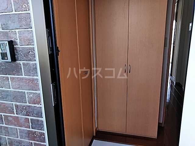 13/30 玄関
