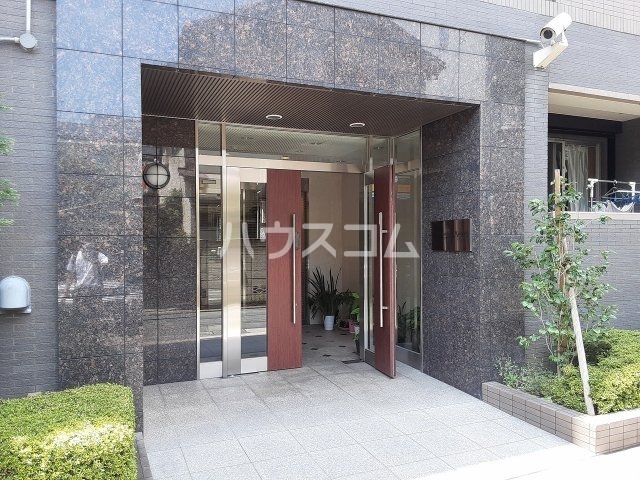 20/26 エントランス