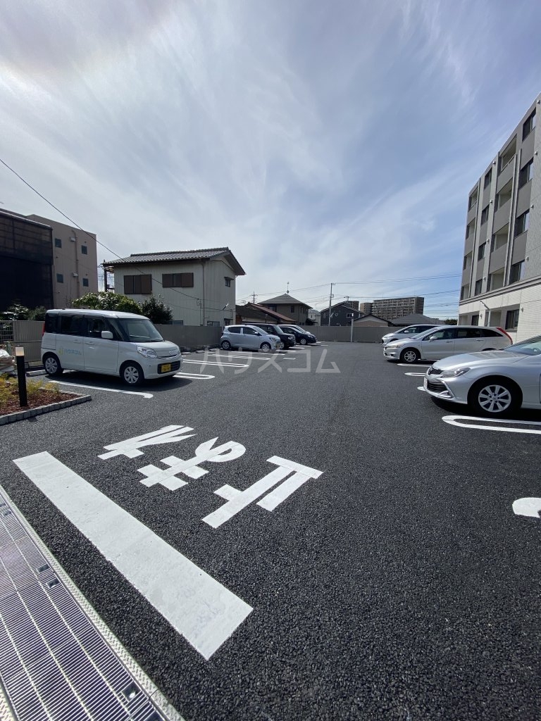3/5 駐車場