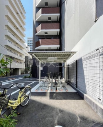 22/27 駐車場