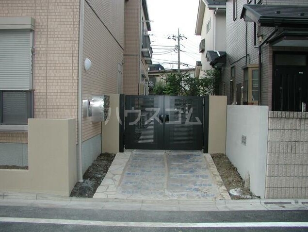 14/21 エントランス