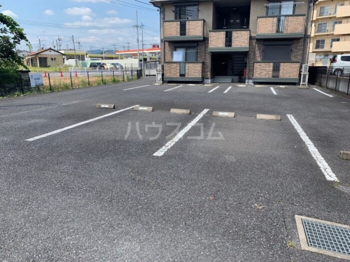 20/26 駐車場