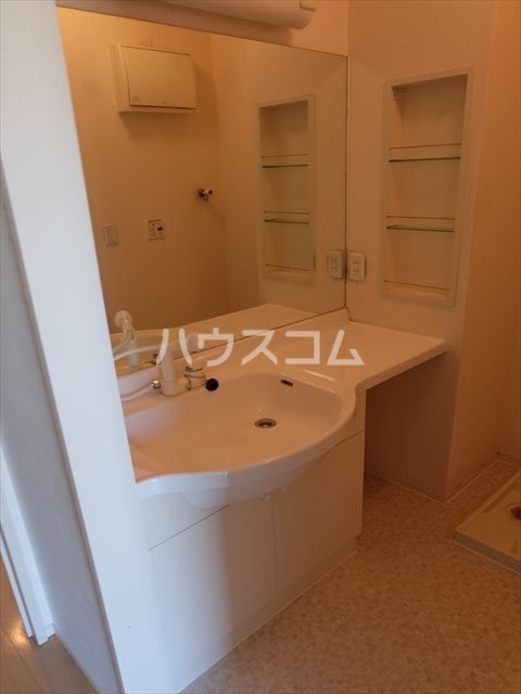 13/28 洗面