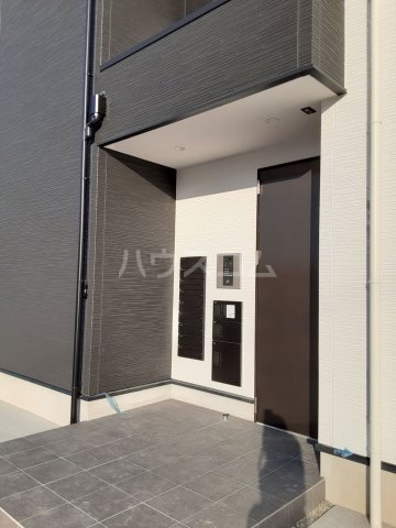 26/30 エントランス